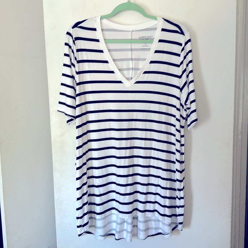 Torrid Super Soft Black and White Striped V Neck T- Shirt NWOT